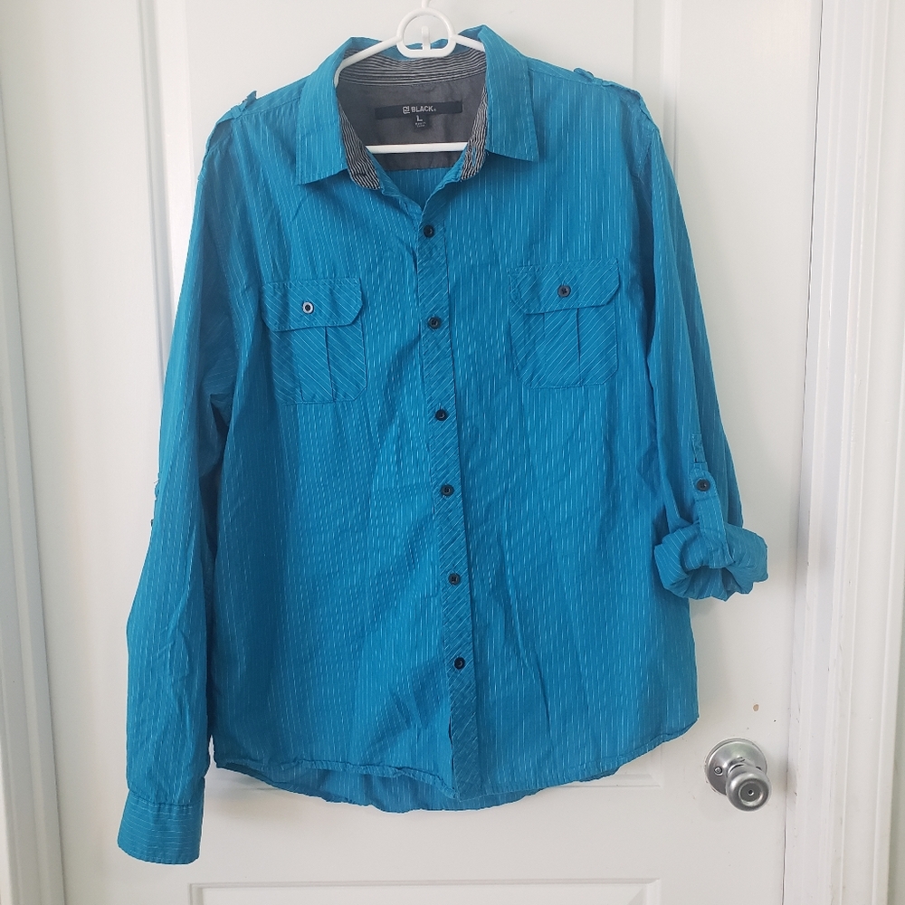 3/$20 CJ Black blue pinstriped shirt sz L